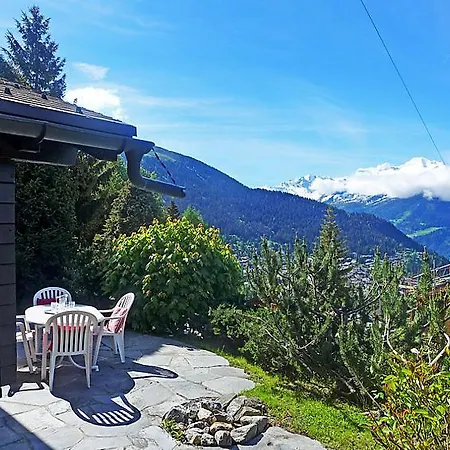 Sleeps 8 Wifi Holiday home *