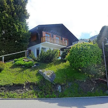 Sleeps 8 Wifi Holiday home